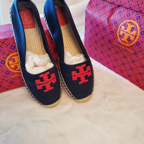 TORY BURCH NEW! Fabulous TORY BURCH Weston Flat Espadrille - Picture 3 of 7